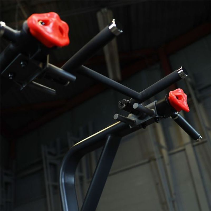 Body-Solid Pro Clubline Vertical Knee Raise - SVKR1000B Pull Up Handles