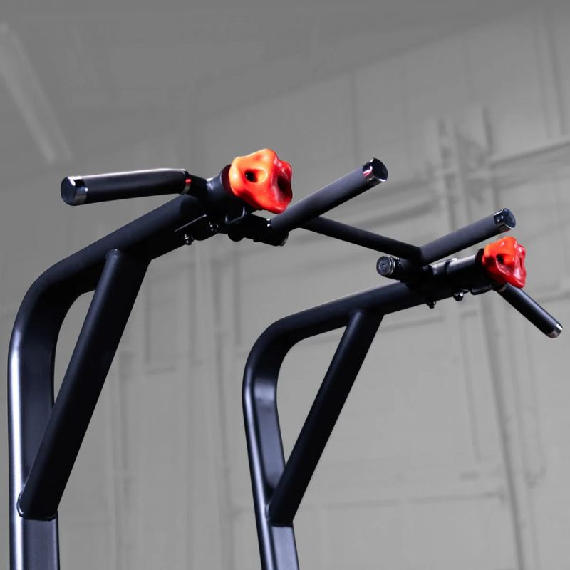 Body-Solid Pro Clubline Vertical Knee Raise - SVKR1000B Pull ups Grip