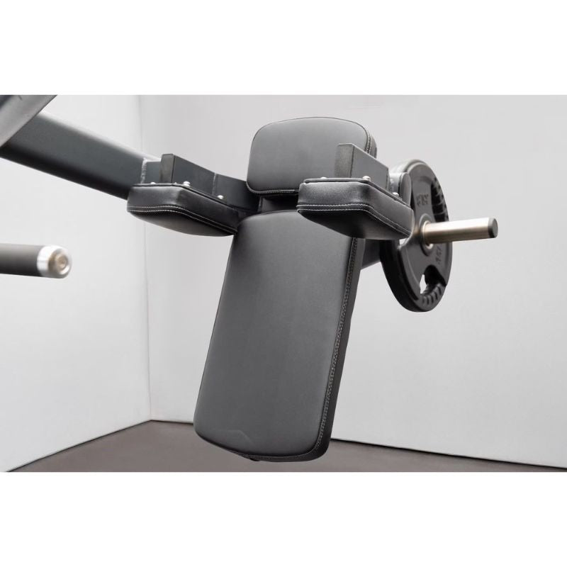 BodyKore Pendulum Squat - CF8137 Thick shoulder pads