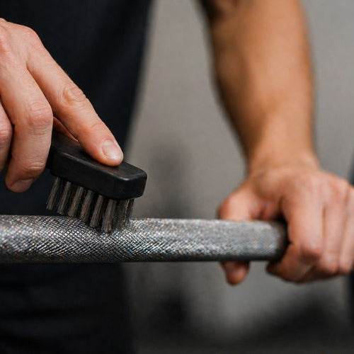 How to Clean a Barbell: Complete Guide to Rust Removal, Maintenance & Proper Storage
