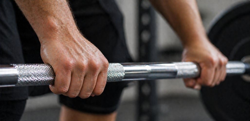 What Is a Chrome Barbell? Durability, Finish, Comparisons & Buying Guide
