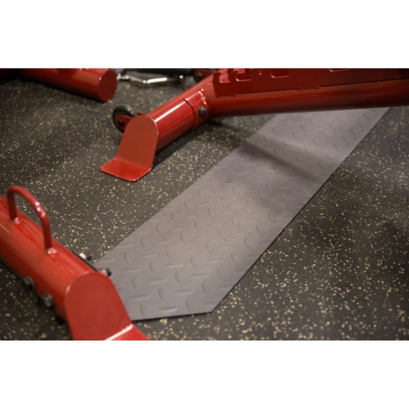 Body-Solid Corner Leverage Gym - GLGS100 Feet Details with Metal