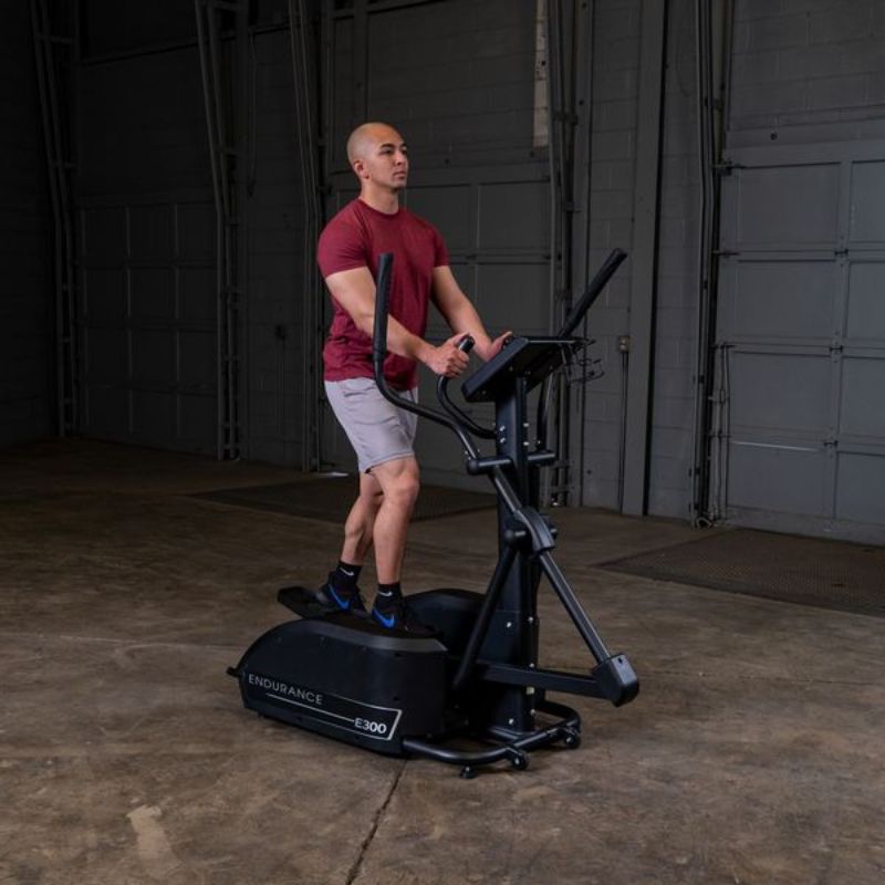Body-Solid Endurance E300 Eliptical Trainer Gallery 1