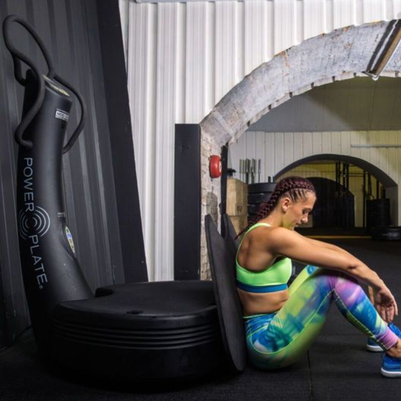 Power Plate pro5™ Whole Body Vibration Exercise Machine - Matte Black Gallery 7